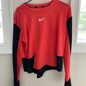 Nike cropped top (hardly worn)
